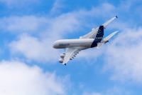 Airbus A380 de trois-quarts arrière